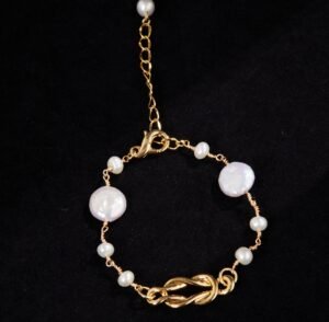 Juicygrape French retro high-end Baroque freshwater pearl light luxury bracelet