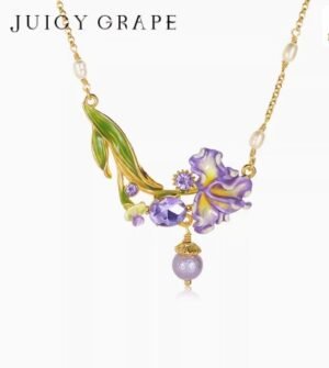 Juicy Grape Purple Iris Pendant Necklace for Women, French Oil Painting Style, Light Luxury, niche Design, Collarbone Chain